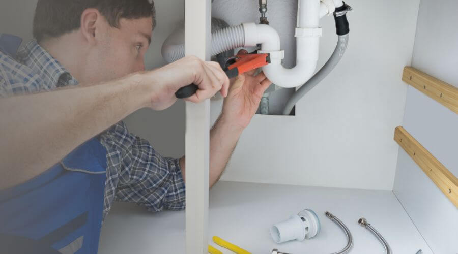 Expert burst pipe repair services in Topeka, IN